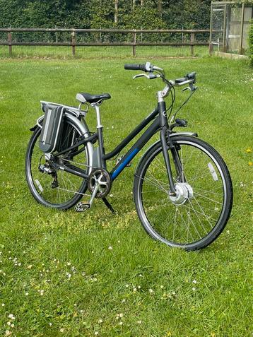 Giant Small 25km elektrische fiets leuk voor naar school! beschikbaar voor biedingen