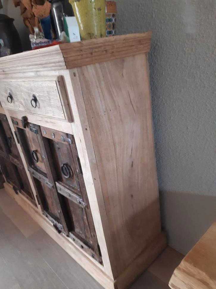 Kast robuuste India, Antiek en Kunst, Antiek | Meubels | Kasten, Ophalen