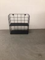 Zwarte metalen wandrek met twee planken, Huis en Inrichting, Ophalen, Gebruikt