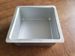 Wilton PME vierkante bakvorm 152mmx76mm aluminium, Ophalen of Verzenden, Gebruikt, Taarten, Bakvorm
