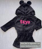 Badjas Mickey Zwart geborduurd met naam (baby), Ophalen of Verzenden, Nieuw, Kraamcadeau