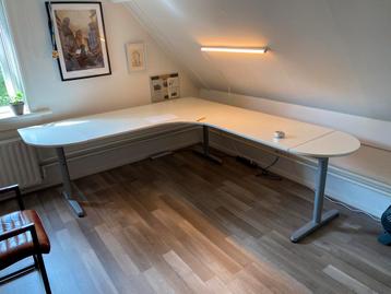 Ikea Galant bureau - afbeelding 1