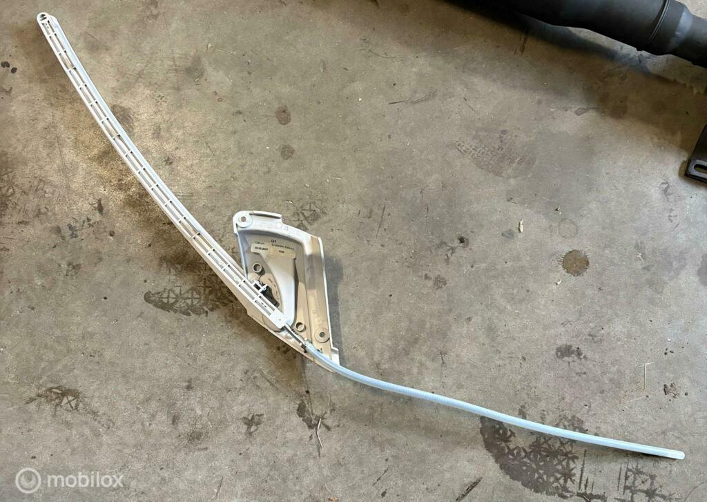 Rolhoes geleiding rechts Mercedes E-klasse W211 A2118100627, Gebruikt, Mercedes-Benz, Ophalen of Verzenden, Mercedes-Benz