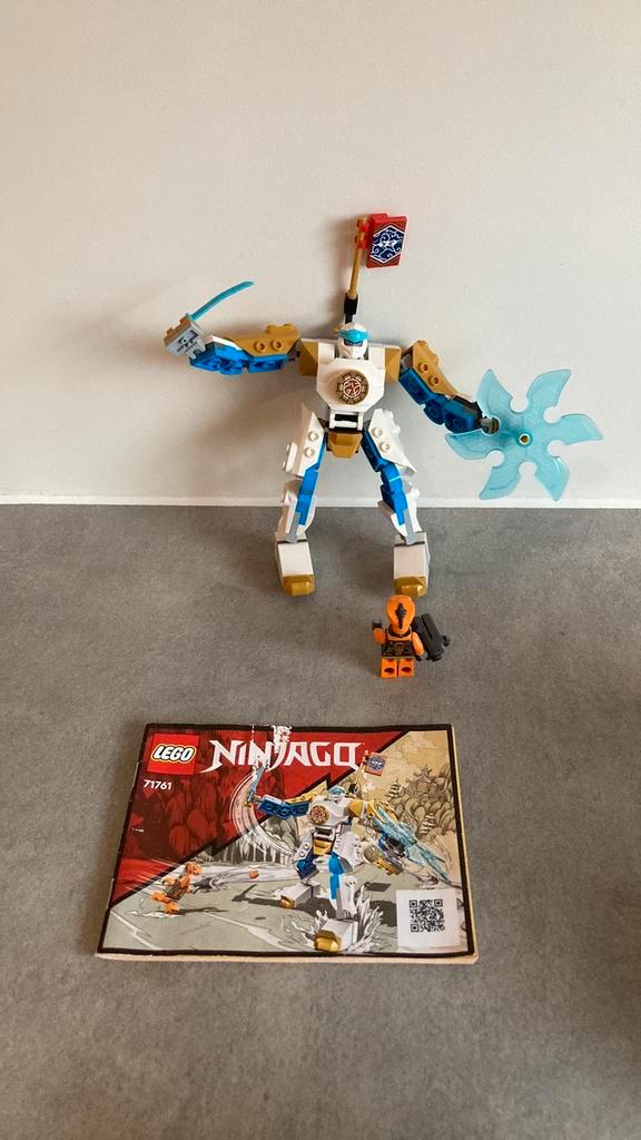 5 sets lego ninjago, Hobby en Vrije tijd, Feestartikelen, Zo goed als nieuw, Versiering, Ophalen of Verzenden