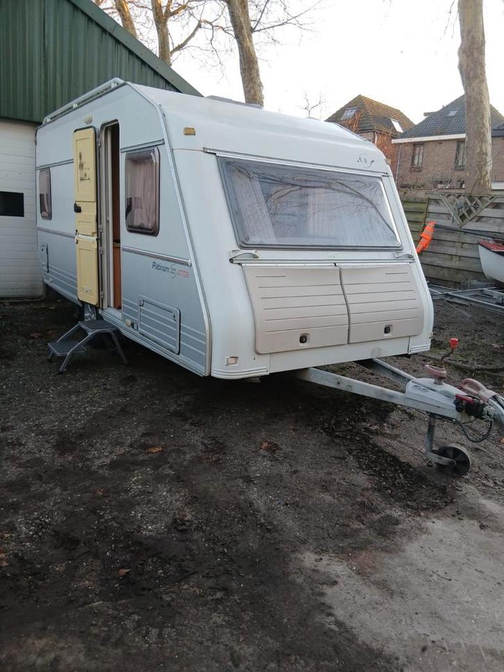 Kip platinum  limited edition  47tdb met mover, Caravans en Kamperen, Caravans, Particulier, tot en met 4, 1000 - 1250 kg, Rondzit