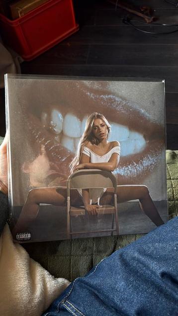Tate McRae - So Close To What (alternate cover) beschikbaar voor biedingen