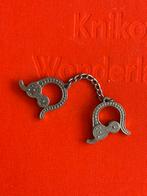 Antieke sleutelhanger handboeien, Verzamelen, Verzenden