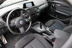 BMW 1-serie 118i M Sport Schuifdak | Camera | Driving Assist, 65 €/maand, Gebruikt, Alcantara, Zwart
