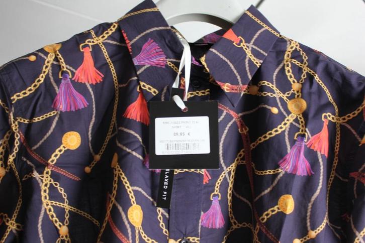 250 STUKS SPLINTERNIEUWE DAMES OVERHEMDEN  IN 5 PRINTEN, Zakelijke goederen, Partijgoederen en Retail | Partijgoederen, Textiel