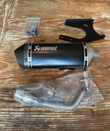 Vespa sprint/ primavera 50/80cc akrapovic beschikbaar voor biedingen