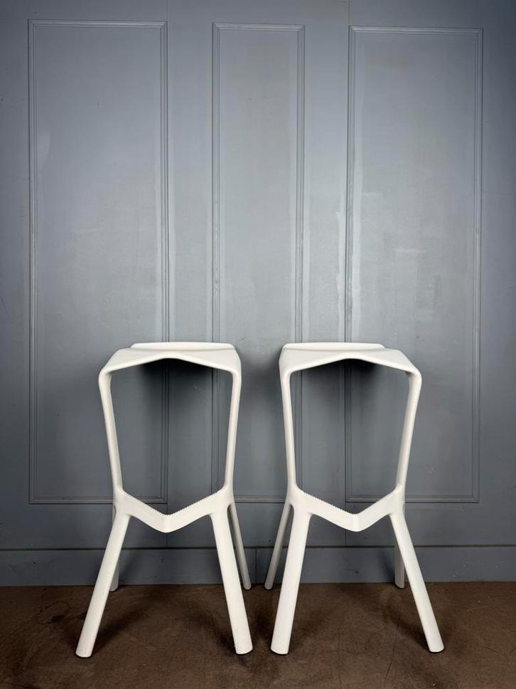 6 Miura Plank stapelbare design krukken, Huis en Inrichting, Barkrukken, Zo goed als nieuw, 60 tot 90 cm, Kunststof, 5 krukken of meer