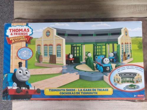 thomas de trein hout remise in originele doos, Kinderen en Baby's, Speelgoed | Thomas de Trein, Zo goed als nieuw, Ophalen of Verzenden