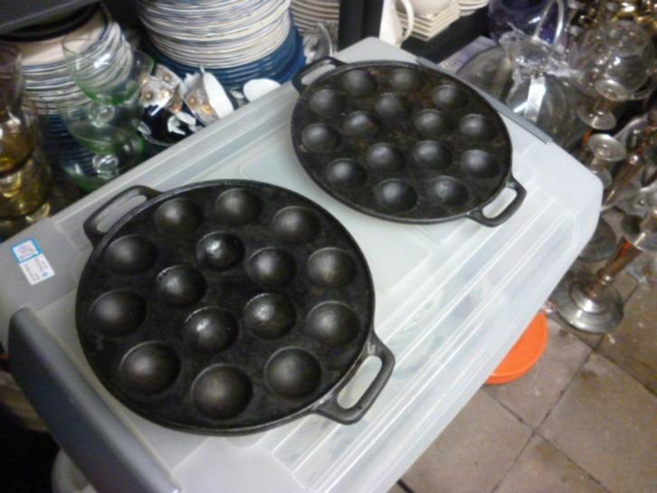 4 x gietijzeren poffertjes plaat  poffertjesplaat zgan, Witgoed en Apparatuur, Wafelijzers, Zo goed als nieuw, Ophalen of Verzenden