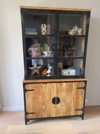 Tower Living kast, Ophalen, 100 tot 150 cm, 200 cm of meer, Zo goed als nieuw