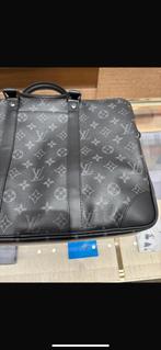 louis vuitton laptop tas, Computers en Software, Laptoptassen, Ophalen of Verzenden, Zo goed als nieuw