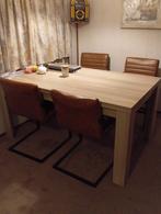 Eettafel met 4 stoelen 160 cm plus vier stoelen tafel heeft, Ophalen of Verzenden