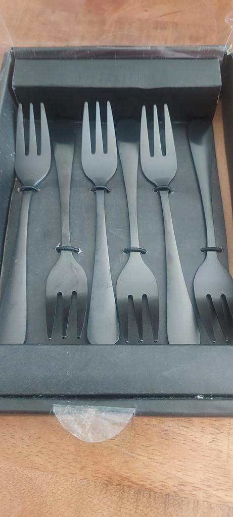 Gusta taartvorkjes 6-delig zwart, Huis en Inrichting, Keuken | Bestek, Nieuw, Rvs of Chroom, Ophalen of Verzenden