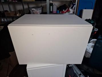 Besta Ikea kastjes wandmontage