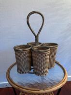 Vintage kunststof rotan 50s flessenmand retro, Huis en Inrichting, Woonaccessoires | Schalen en Manden, Kunststof, Mand, Ophalen of Verzenden