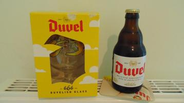 Duvelglas de zes Hopduivels + 1 Duvel + viltjes beschikbaar voor biedingen