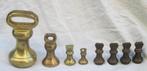 4 oude bell gewichten of kruk gewichten en nog 4 gewichten, Antiek en Kunst, Antiek | Gereedschap en Instrumenten, Ophalen of Verzenden