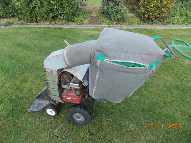 Bladzuiger, benzine, mobiele, Tuin en Terras, Bladblazers, Gebruikt, Benzine, Met opvangzak, Met versnipperfunctie, Met zuigfunctie