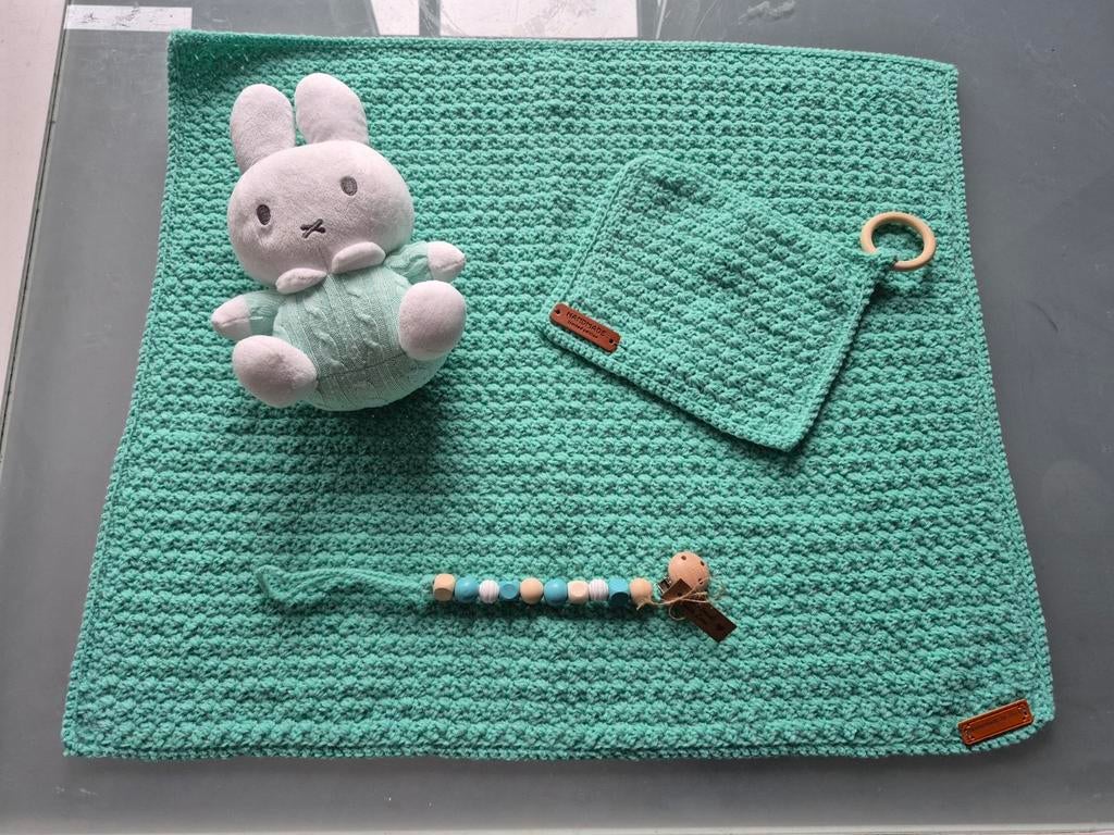 Zelfgehaakt Babydekentje Set mint, Ophalen of Verzenden, Zo goed als nieuw, Minder dan 70 cm, Deken