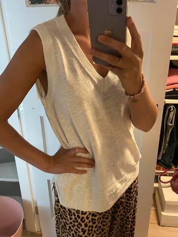 Mouwloze knit YAYA beschikbaar voor biedingen