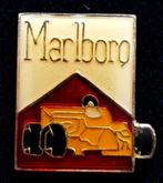 Marlboro racewagen pin- epoxy, Verzamelen, Speldjes, Pins en Buttons, Verzenden, Nieuw, Transport, Speldje of Pin