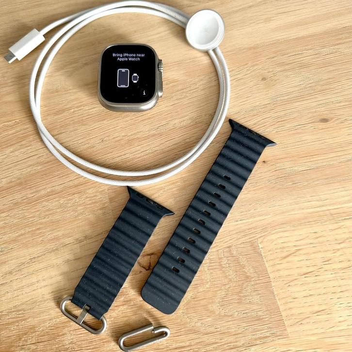 Apple Watch Ultra (1e generatie), Sieraden, Tassen en Uiterlijk, Smartwatches, Gebruikt, iOS, Zilver, Afstand, Conditie, GPS, Hartslag