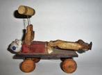 Antiek houten speelgoed clowntje  Erts gebergte
