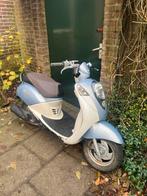 Sym mio 50 snor geen compressie, Fietsen en Brommers, Scooters | SYM, Ophalen, Zo goed als nieuw, Benzine, Mio