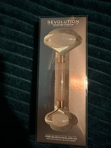 Revolution facial roller