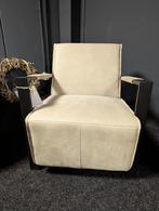 Moderne lederen fauteuil, Ophalen, Minder dan 75 cm, Zo goed als nieuw, Metaal