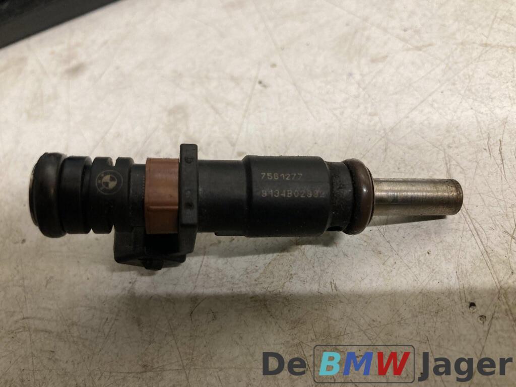 Injector brandstof BMW E81 E82 E88 E90 E91 E92 E93 7561277, Auto-onderdelen, Brandstofsystemen, BMW, Gebruikt, Ophalen of Verzenden