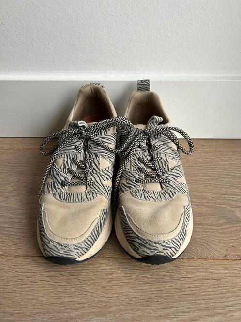beige zebra Tulum sneakers maat 39 JUUL & BELLE, Kleding | Dames, Schoenen, Gedragen, Sneakers of Gympen, Beige, Ophalen of Verzenden