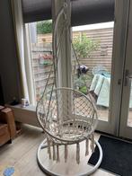 Mooie Hangstoel zonder Standaard, Ophalen, Wit, Zo goed als nieuw, Metaal