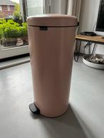 BRABANTIA PEDAAL PRULLENBAK 30L ZALM ROZE, Huis en Inrichting, Woonaccessoires | Prullenbakken, Minder dan 50 cm, Metaal, Zo goed als nieuw