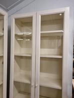 Witte vitrinekasten - Twee aanwezig, Ophalen, ., 50 tot 100 cm, .
