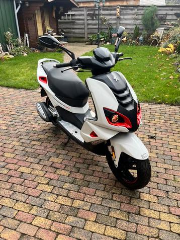 Peugeot Speedfight 4 beschikbaar voor biedingen