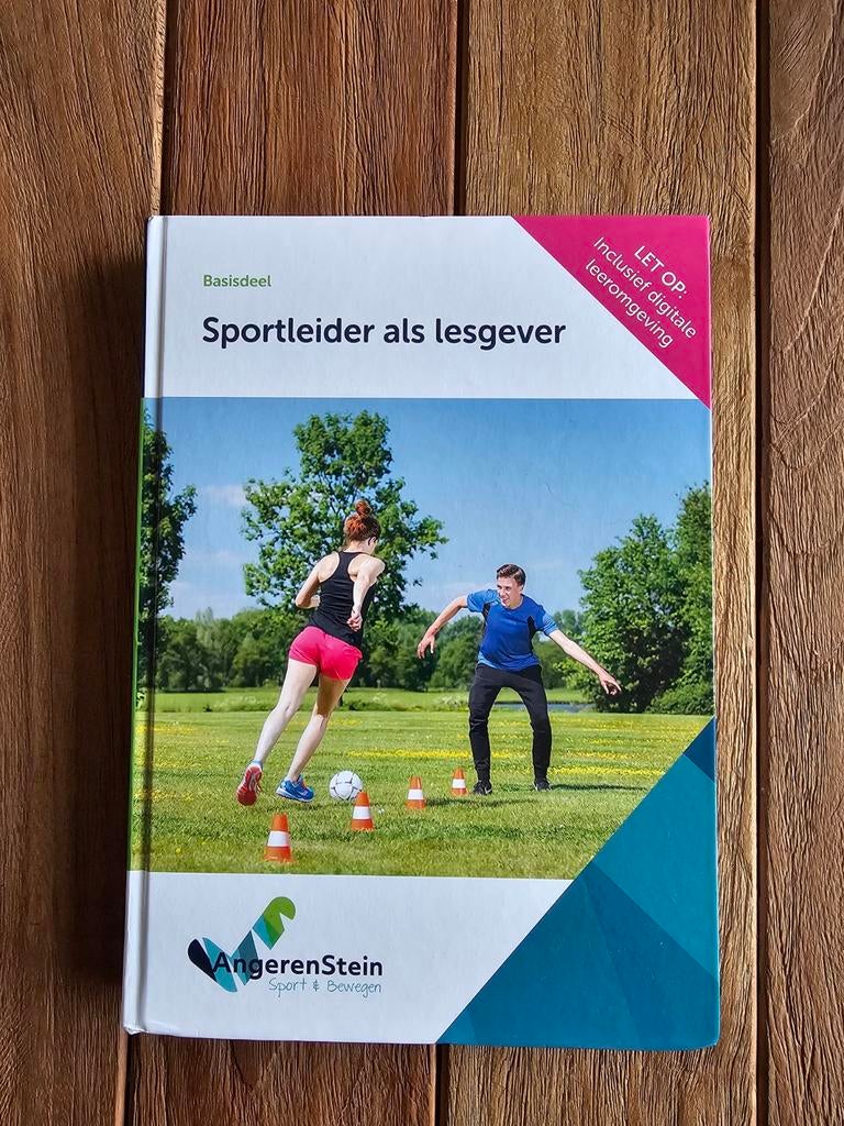 Sport & Bewegen boek niveau 3/4 - Zo goed als nieuw!, Boeken, Ophalen, Zo goed als nieuw, MBO