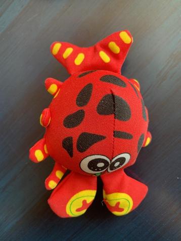 Rood-gele stoffen garnaal, shrimp leuk gezichtje; 13 x 9 cm beschikbaar voor biedingen