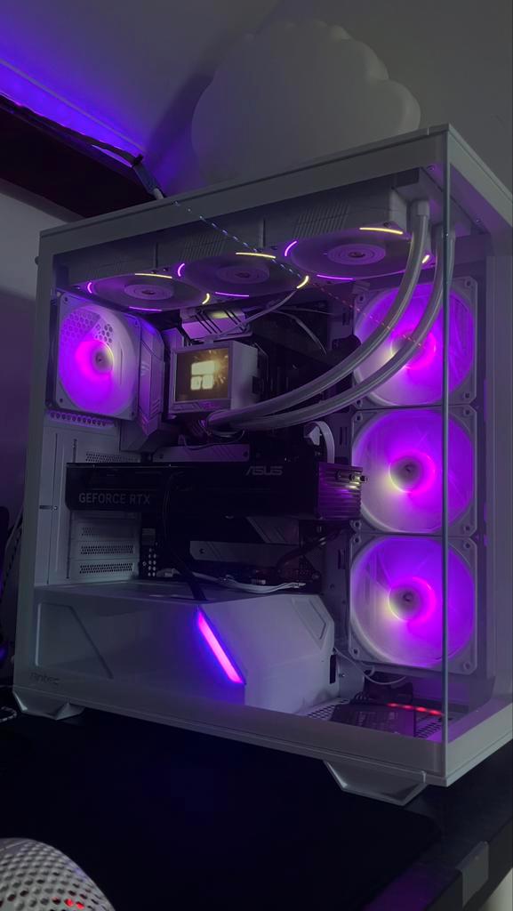 Gaming pc-Watergekoeld-5060 ti 16Gb-ryzen 7 5800X, Computers en Software, Desktop Pc's, Zo goed als nieuw, 4 Ghz of meer, SSD