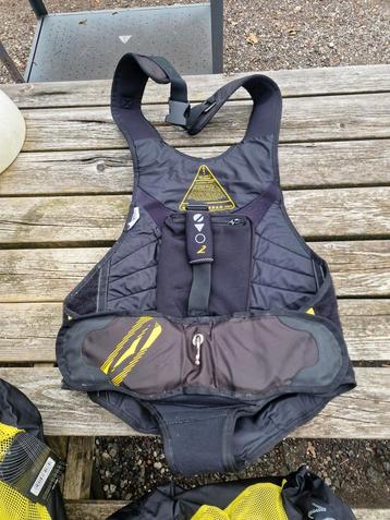 GUL Evolution 2 Trapeze Harnas - Zwart/Geel beschikbaar voor biedingen