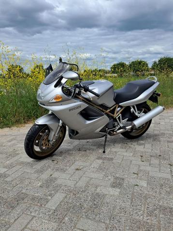 Zeer nette Ducati ST4 - bj 2001 - slechts 10.750 KM gereden beschikbaar voor biedingen