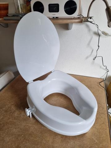Toiletverhoger beschikbaar voor biedingen
