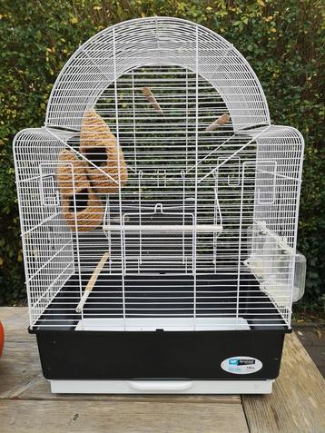 Ferplast vogelkooi beschikbaar voor biedingen