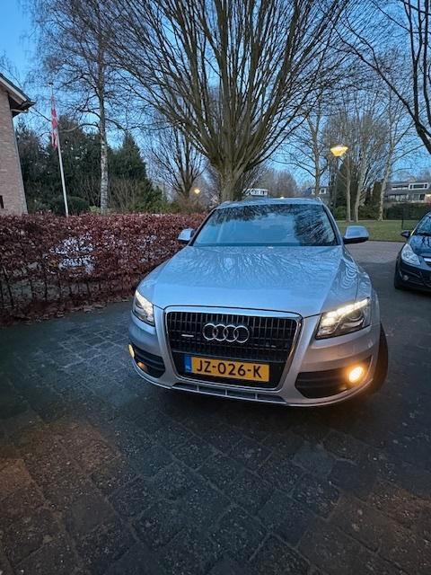 Audi Q5 2.0 Tfsi Hybrid Quattro 245pk Tiptronic 2012 Grijs, Auto's, Audi, Particulier, Q5, 4x4, ABS, Airbags, Airconditioning