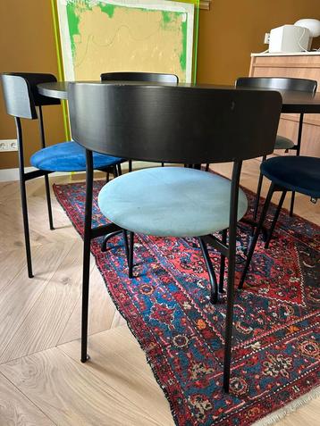 Fest Friday Tafel & Stoelen x5 beschikbaar voor biedingen