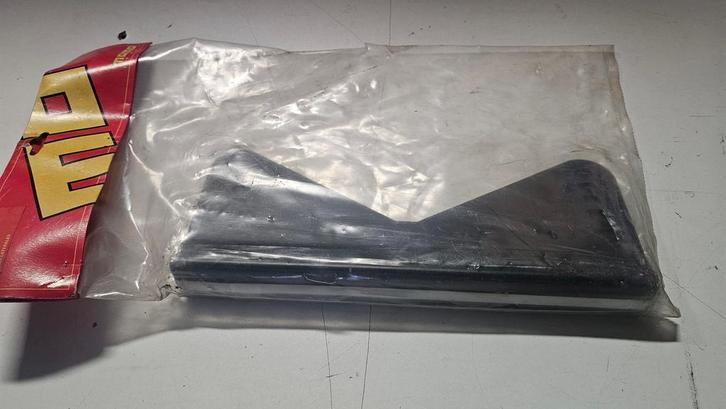 Momo stoel racekuip Zij brackets A3731016111, Auto diversen, Tuning en Styling, Ophalen of Verzenden